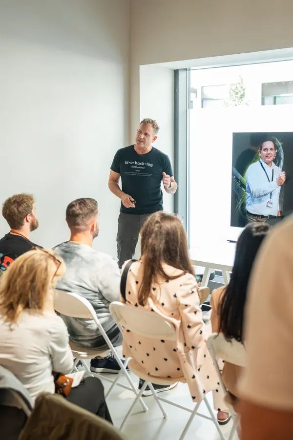 BIOHACKING 3.0 – A night of Longevity, Mindhacking and Human Enhancement — 9