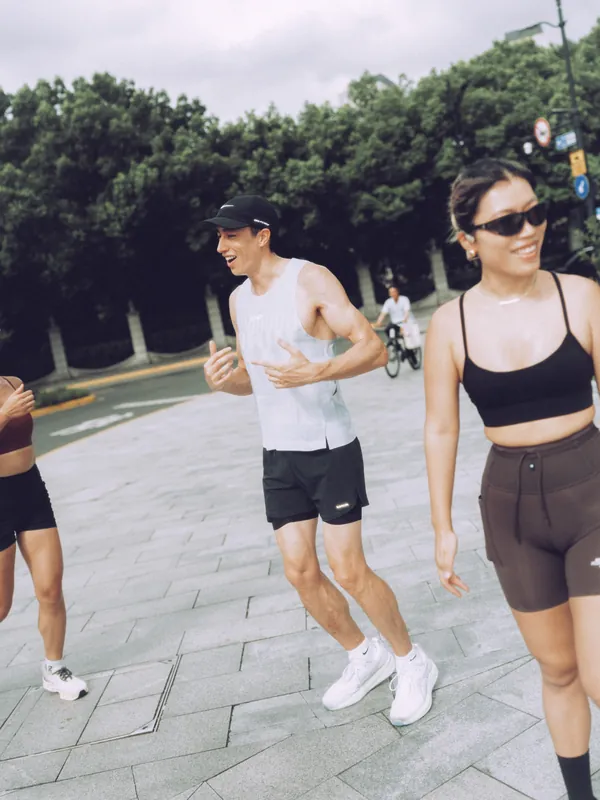 Night Run & Chill — 1
